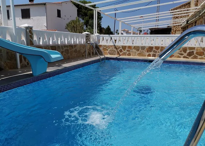 Residencia Thomas Appartement *